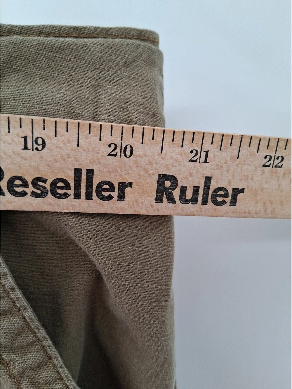 Wrangler Authentic Cargo Shorts Mens 42 Tan Utility Outdoor Hiking Khaki Work